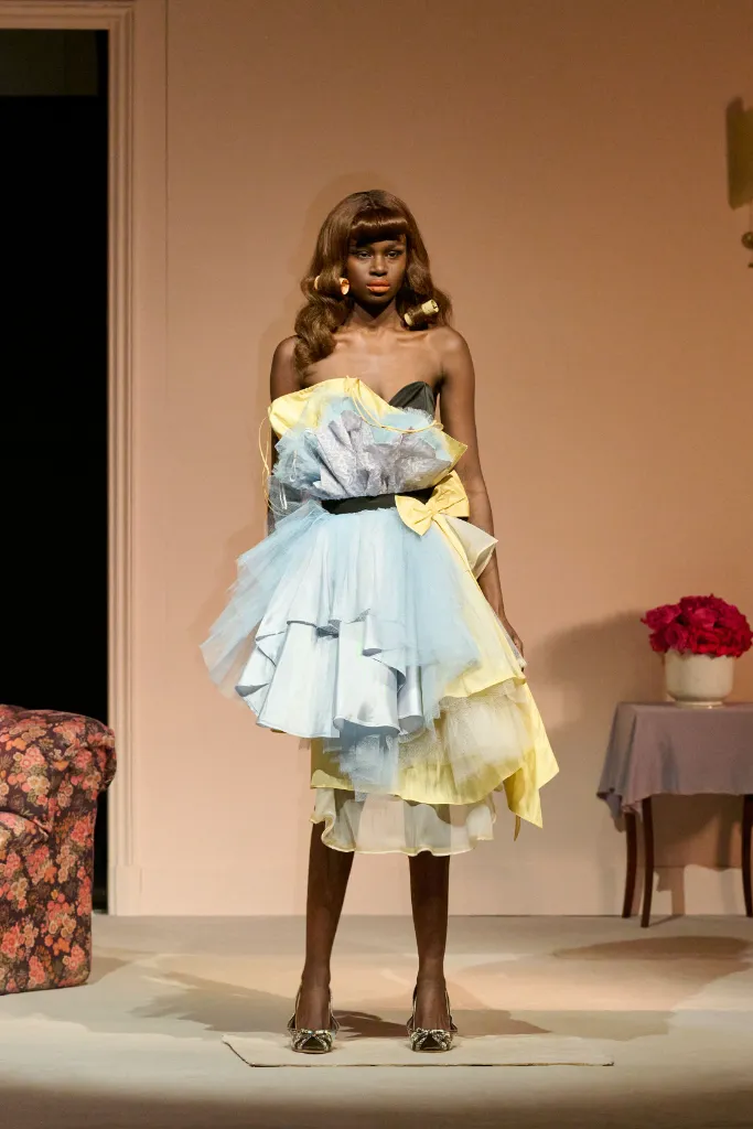 August Barron 26SS039